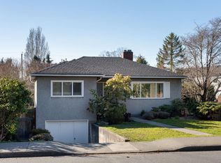 354 Foul Bay Rd, Victoria, BC V8S4G8