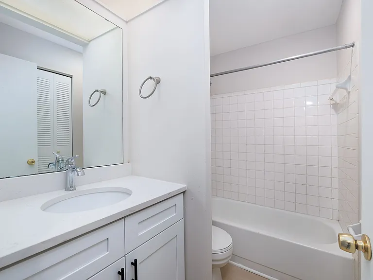 Village Park Apartments — Photo 3