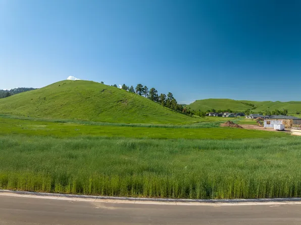 13 Saddle Hill Dr, Rapid City, SD 57702