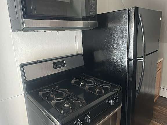 2nd image of 8 Epworth Ave #2