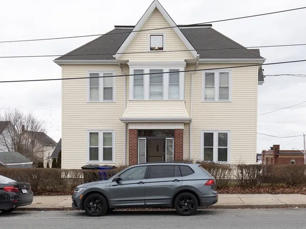 420 Bradford Ave, Fall River, MA 02721