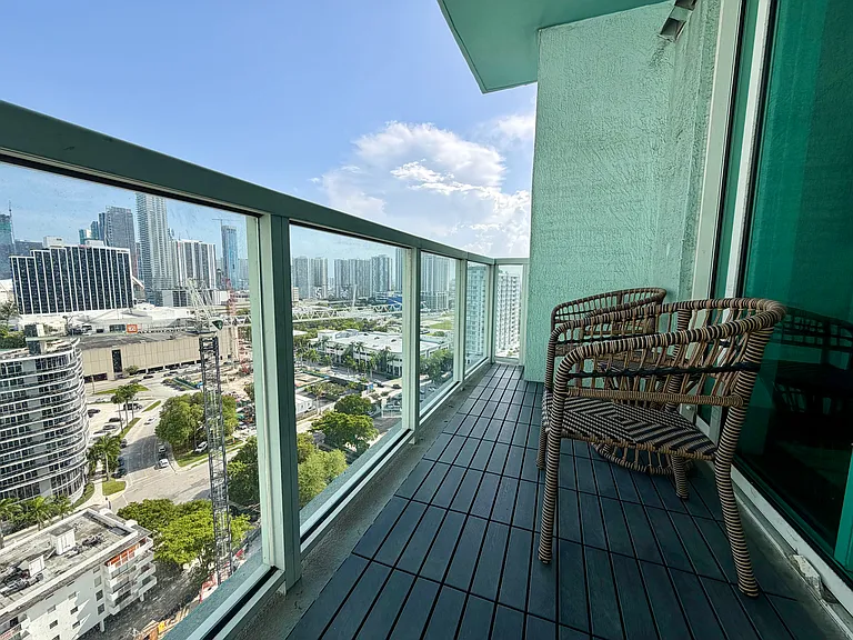 1900 N Bayshore Dr #2019 — Photo 16