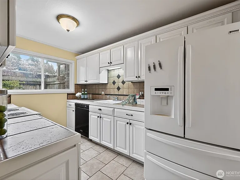 12251 SE 59th St #102 — Photo 16