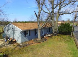 51 Weaverville Rd, Freehold, NJ 07728