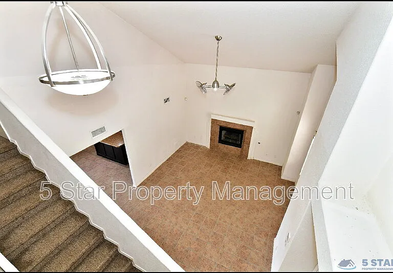 6372 Franklin Ridge Dr — Photo 31