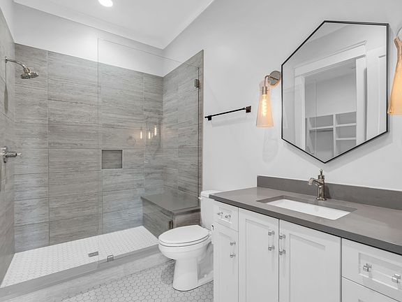63rd image of 5026 Hilltop Ln