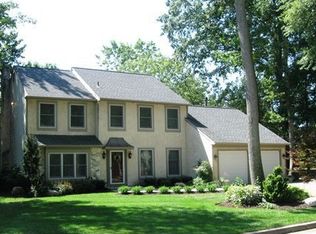 35 Coventry Cir E, Marlton, NJ 08053