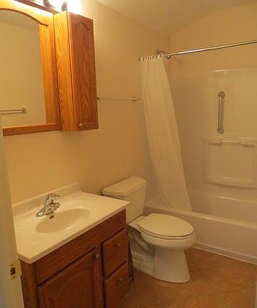 4th image of 2613 Varonen Ave