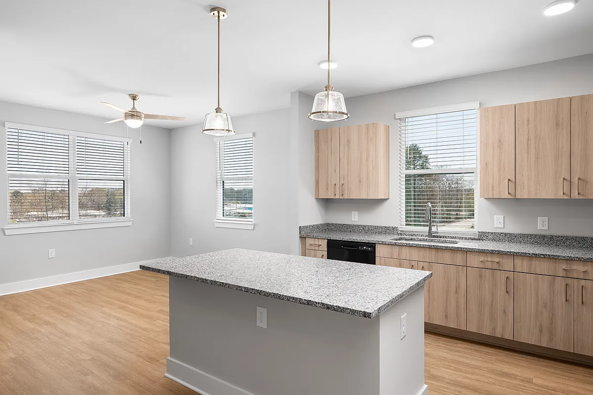Building Photo - Hearthside Riverdale
