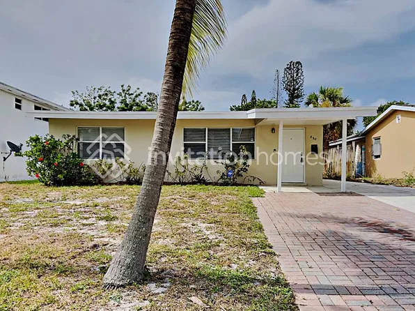 820 Cypress Dr, Lake Park, FL 33403
