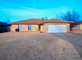 6705 Laurel Rd, Oklahoma City, OK 73162