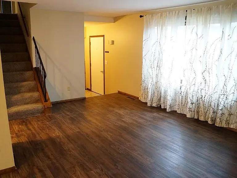 Frontroom