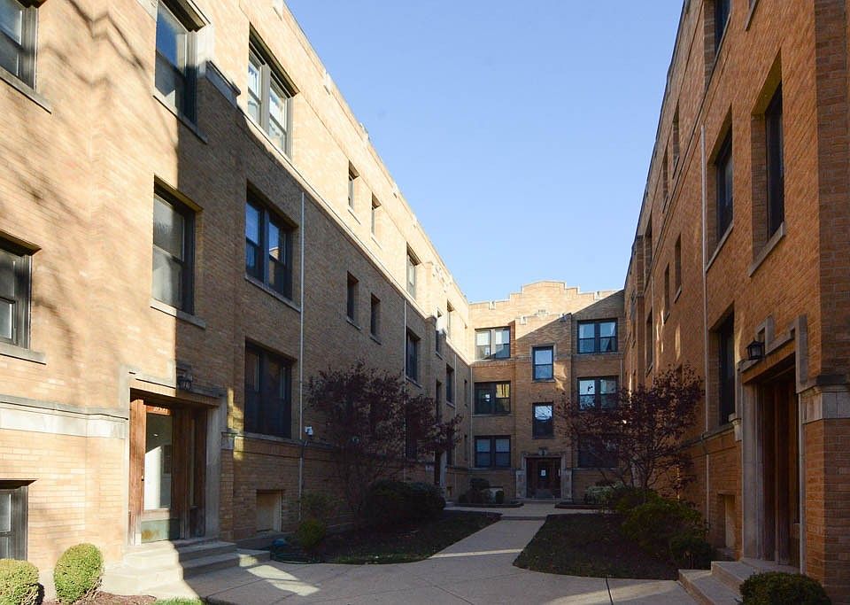 1st image of 2621 N Spaulding Ave #E3