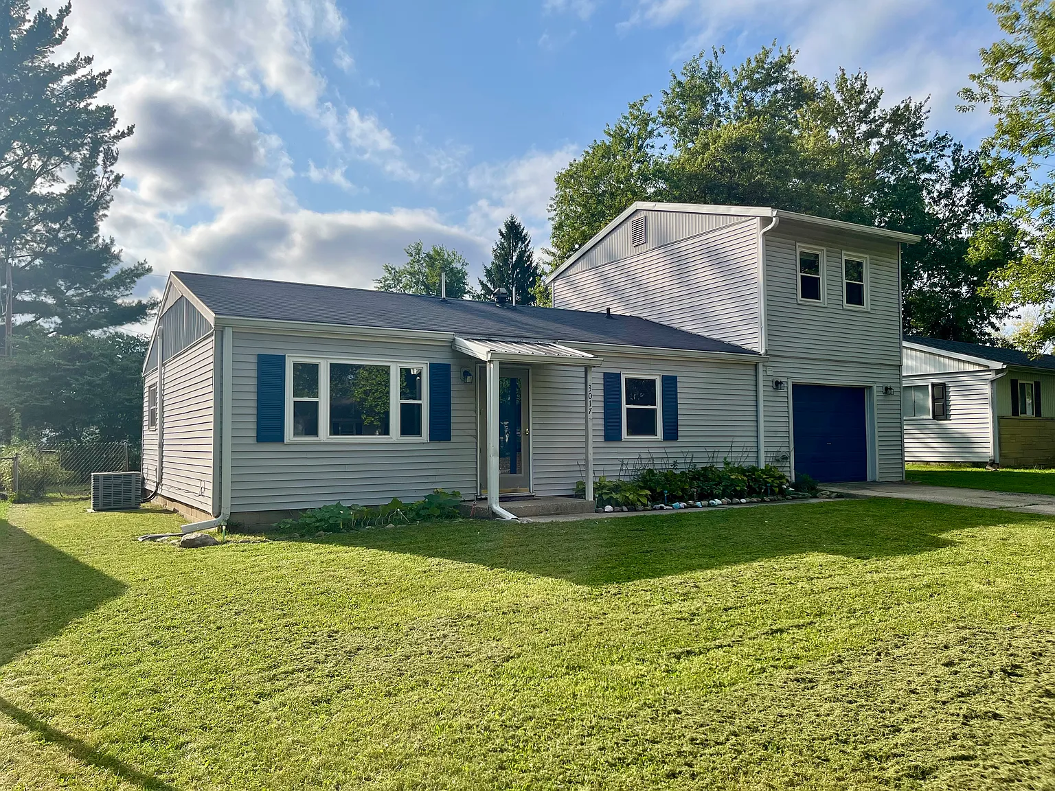 3017 S Chippewa Ln — Photo 1