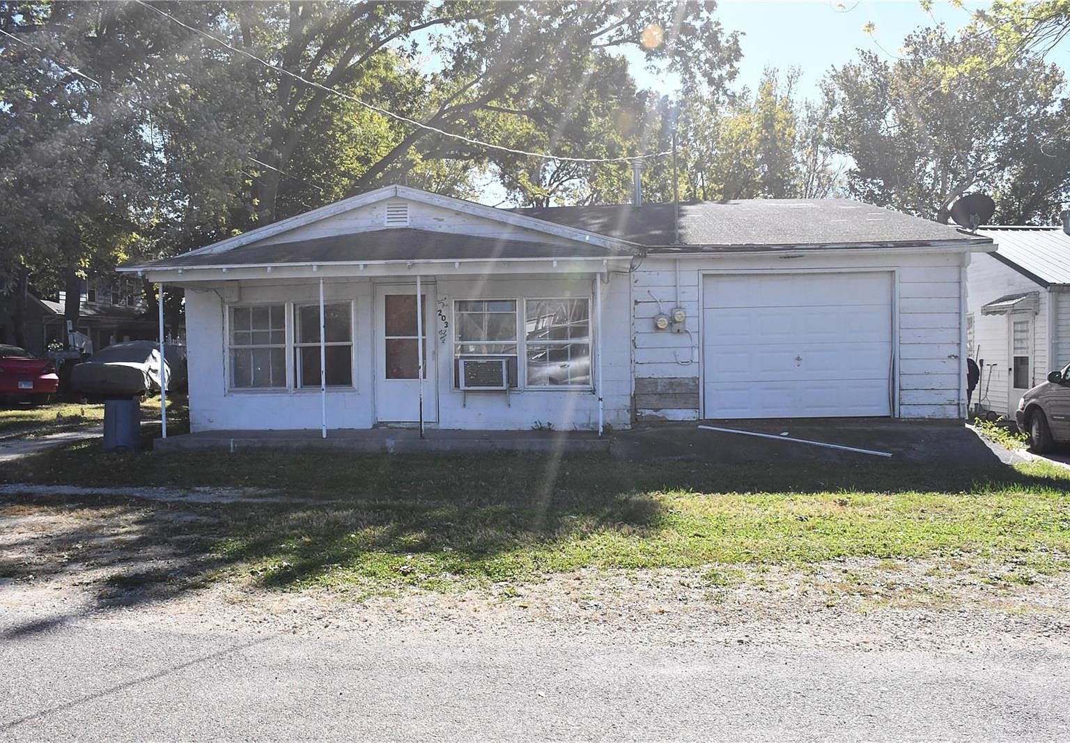 203 3rd St, Pleasant Hill, IL 62366 Zillow
