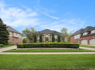 699 Majestic, Rochester Hills, MI 48306