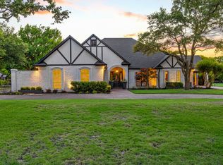 3 Meadowlake Dr, Heath, TX 75032