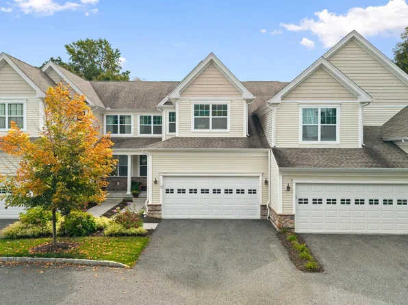 27 Winding Trail #27, Middlebury, CT 06762