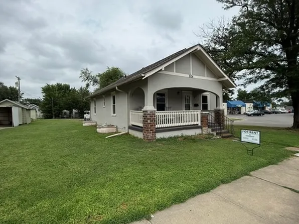 804 W 6th St, Junction City, KS 66441