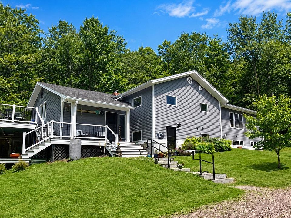 1st image of 1093 East Hill Road