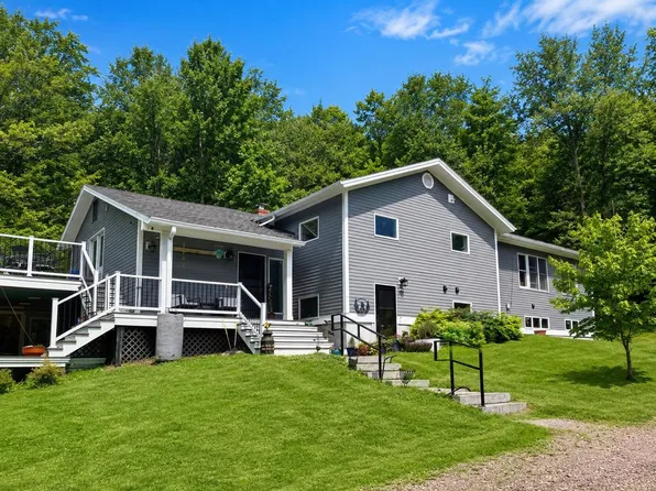 1093 East Hill Road, Richmond, VT 05477