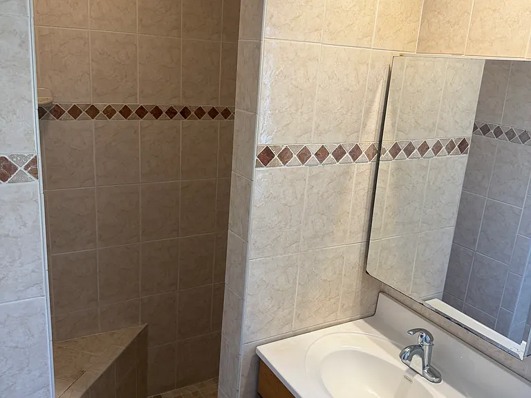 2121 Lakeview Dr #16 — Photo 9