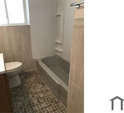 2nd image of 418 Elm Grove Ln #3