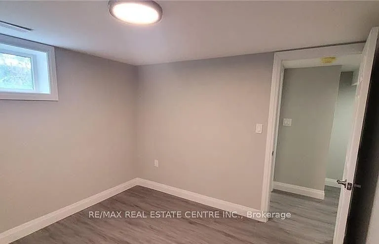 5 Orlanda Rd #BASEMENT — Photo 11