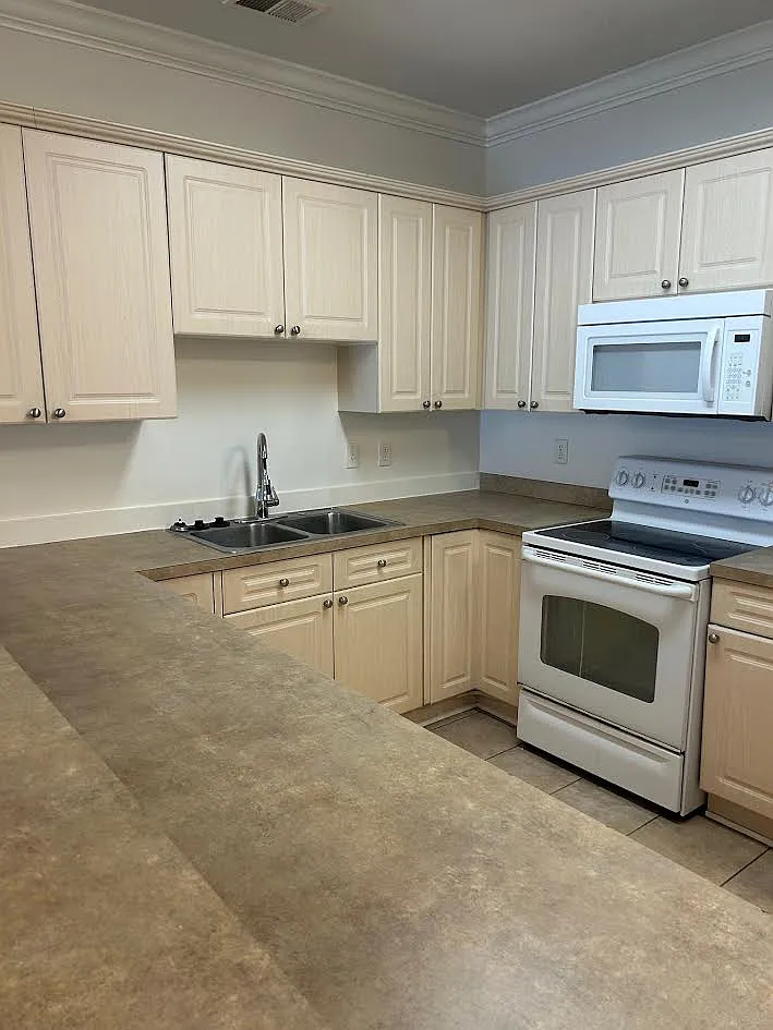 3 bed, 1450 sqft, $1,675 — Photo 1