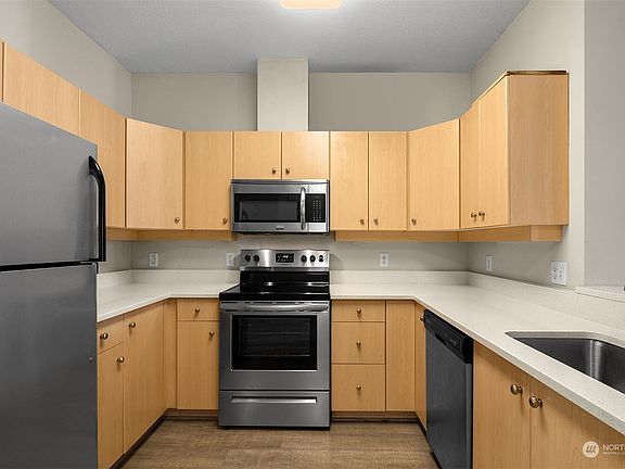 3rd image of 4217 164th Street SW #B207