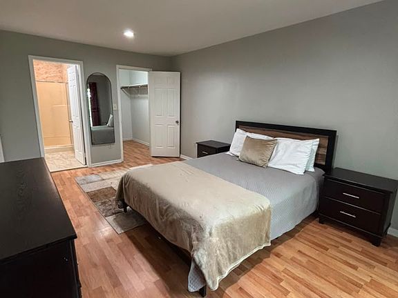 3rd image of 44 S Orange Ave #1