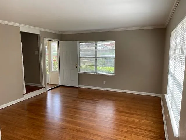 5106 Browncroft St #2 — Photo 6