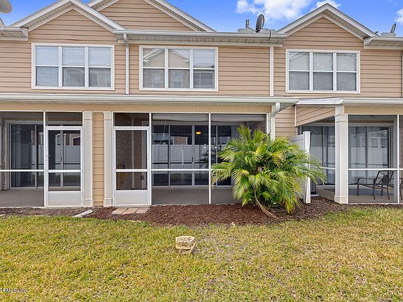 5th image of 4261 Highwood Dr