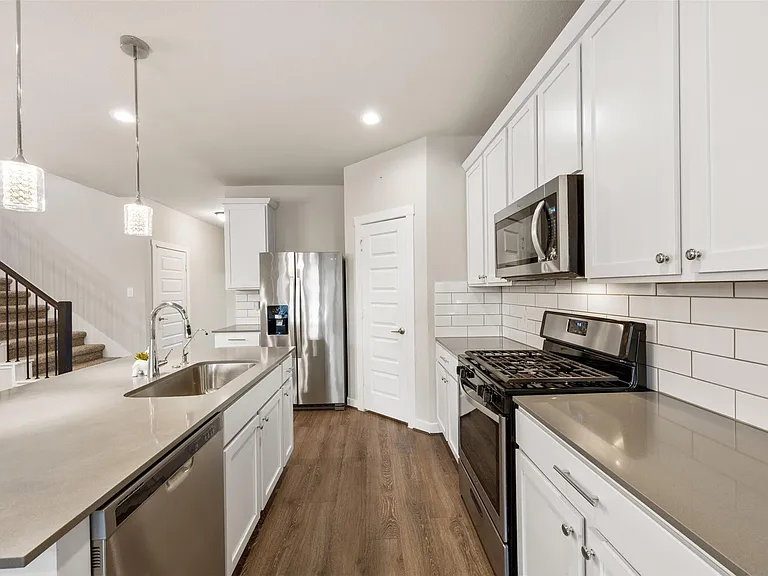 7514 Sonora Star Ln — Photo 11