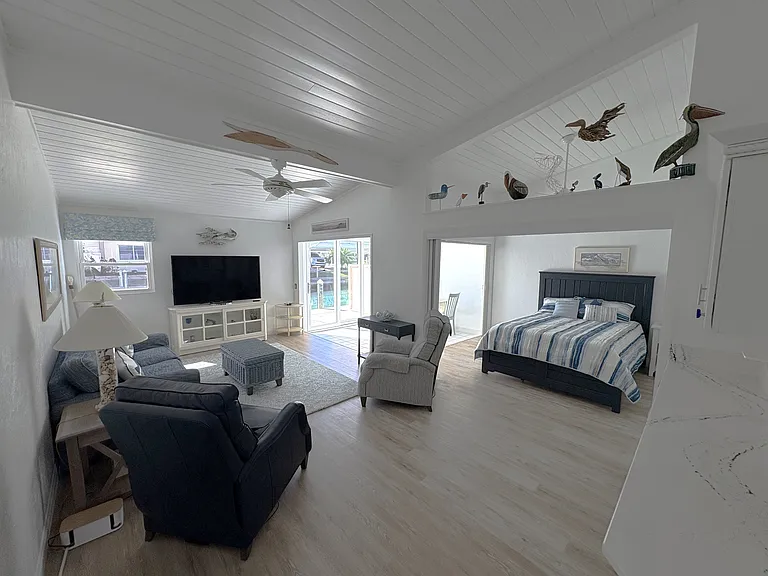 907 Gibbs Rd #6 — Photo 5