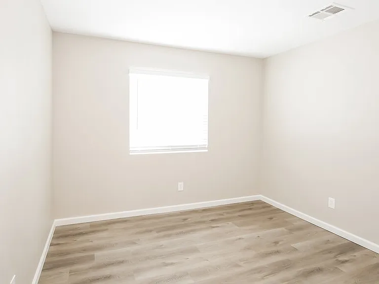 3117 Honeysuckle Ave — Photo 14