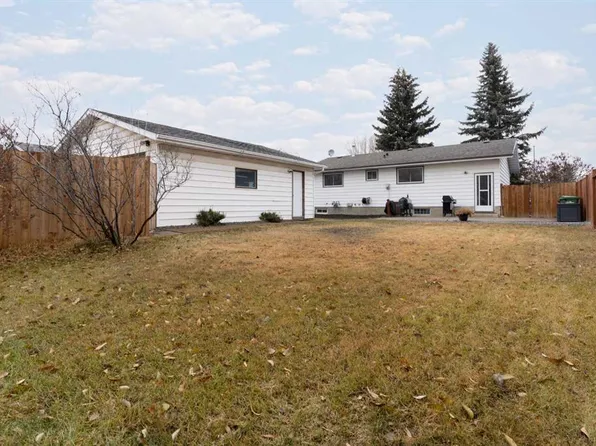 6603 N Marler Dr, Camrose, AB T4V 3R1