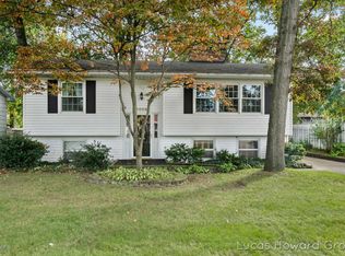 1024 32nd St SW, Wyoming, MI 49509