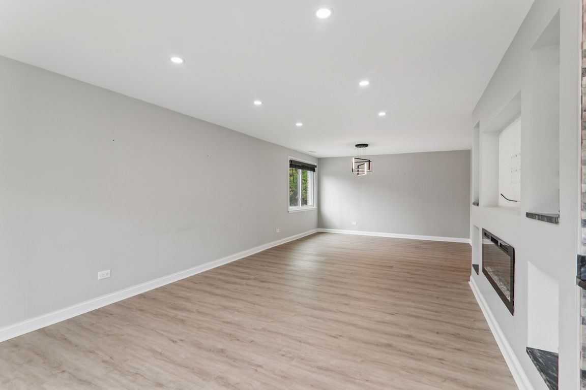 next background image