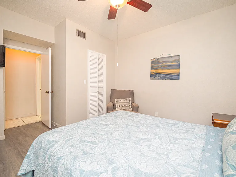 210 Oak Bay St #403 — Photo 15