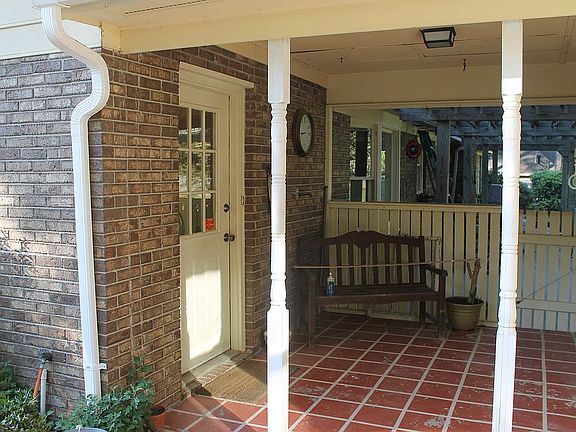 4th image of 111 Hazelwood Dr