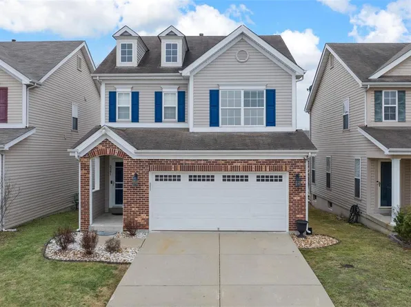 3341 Timbercross Pl, Saint Charles, MO 63301
