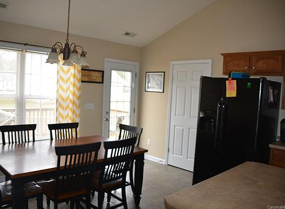 5th image of 5014 Drake Pond Ln #73