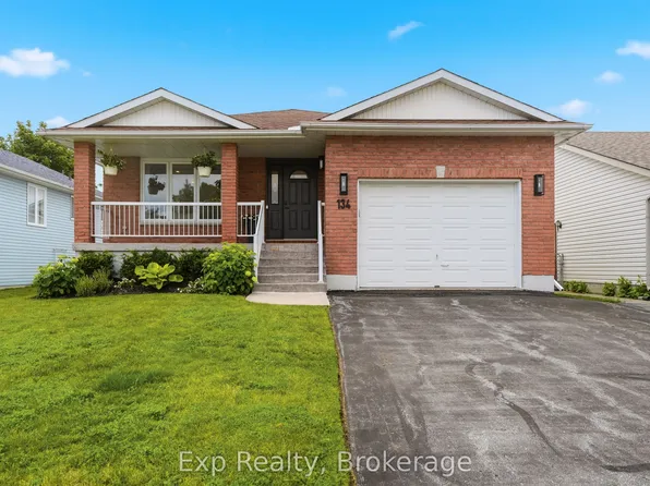 134 Finch Dr, Belleville, ON K8P 5L4
