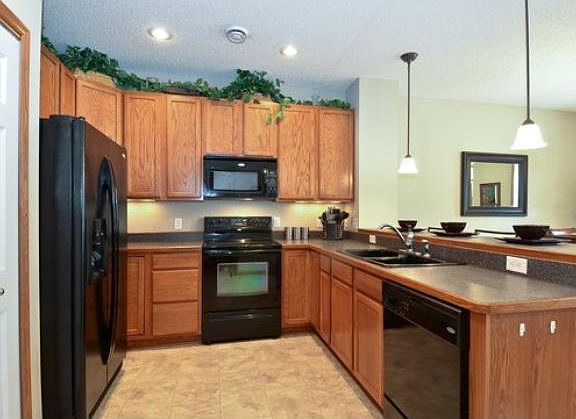 2nd image of 3475 Cherry Ln Unit E