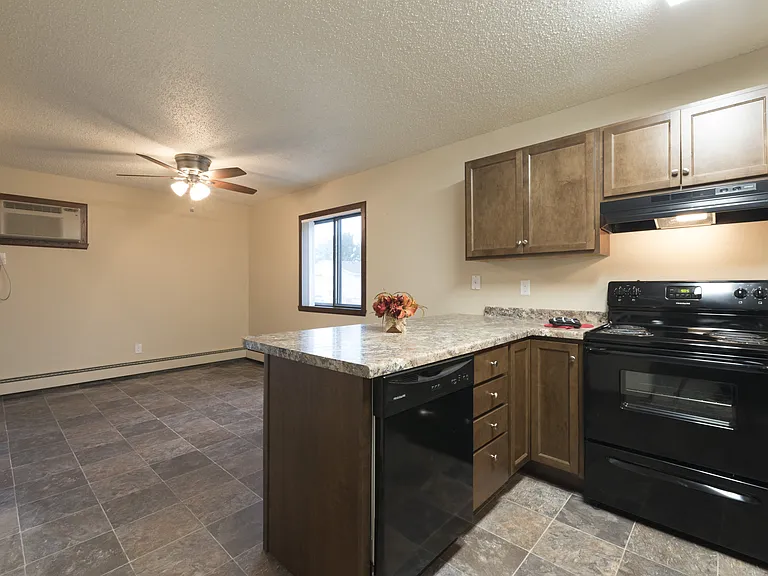 Bismarck, ND Newgate Apartments | Dining