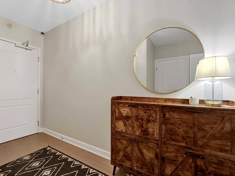 630 N State St #2208 — Photo 40