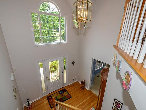 3rd image of 2095 Township Dr