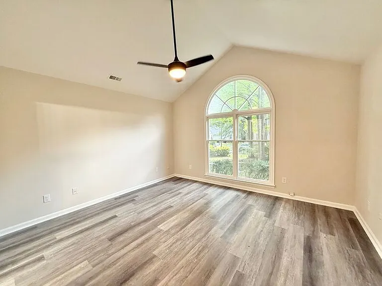 707 Clay Hill Dr — Photo 10