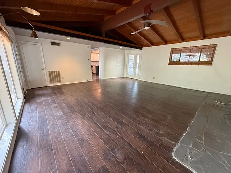 2073 Highland Ave — Photo 3